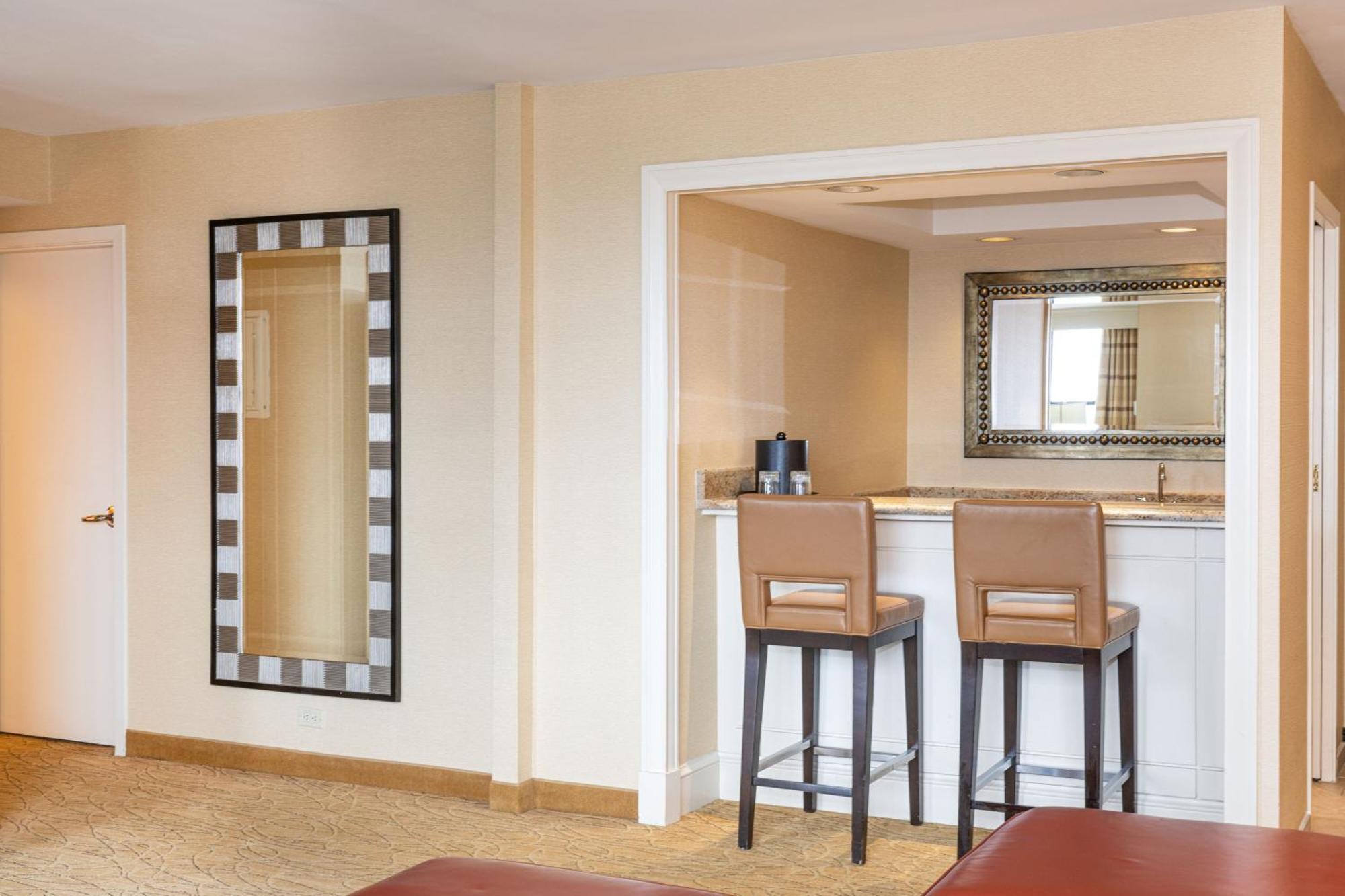 Pittsburgh Marriott City Center Экстерьер фото
